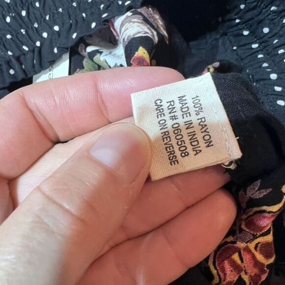 Francesca's Women's Polka Dot Floral Front Tie Shorts Black Size XS NWT Hi‎ rise - Picture 8 of 8